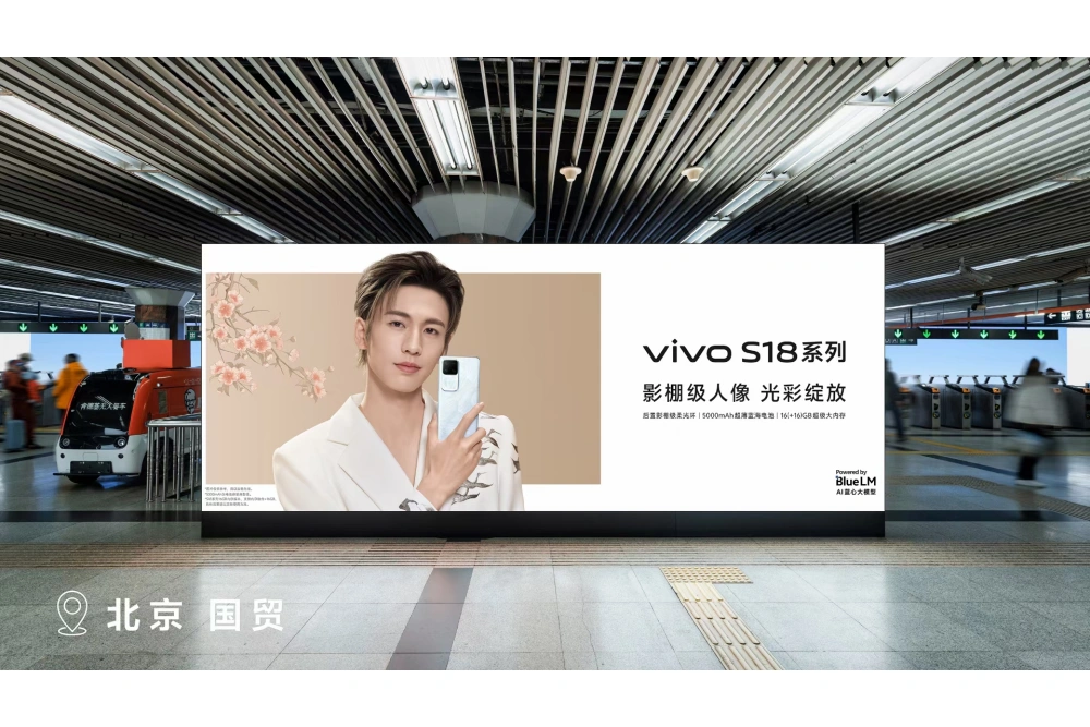 地铁立式卡布灯箱