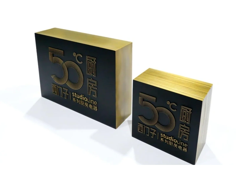 铜/不锈钢浮雕，每件皆是独一无二的艺术品