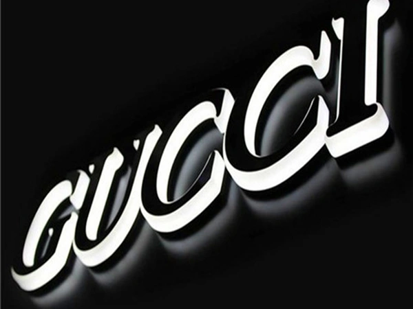 纯亚克力雕刻，小巧、精致、高辨识度